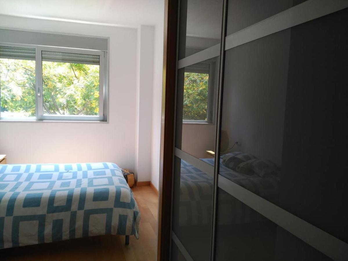 Stylish Flat, 2 Bathrooms And Swimming Pool, Next To The Beach! Сан-Адриан-де-Бесос Экстерьер фото