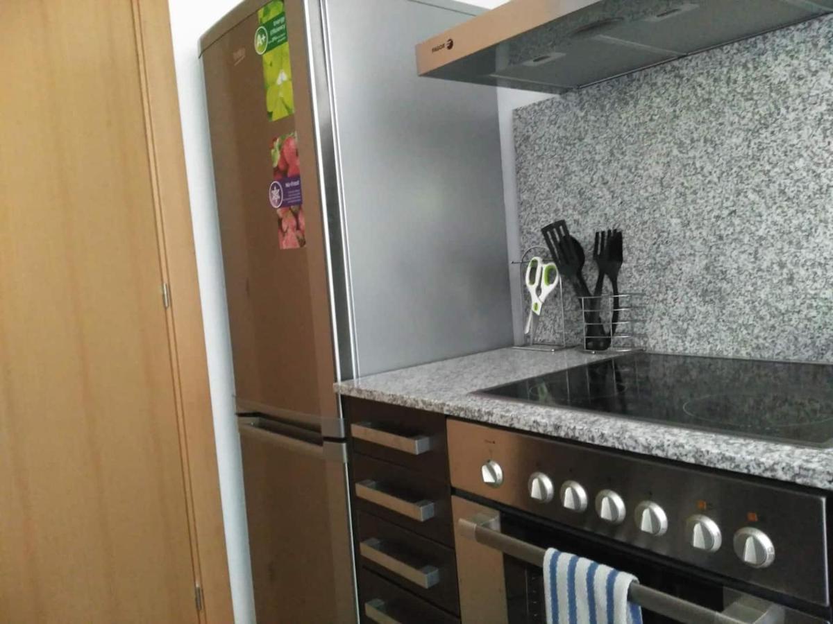 Stylish Flat, 2 Bathrooms And Swimming Pool, Next To The Beach! Сан-Адриан-де-Бесос Экстерьер фото